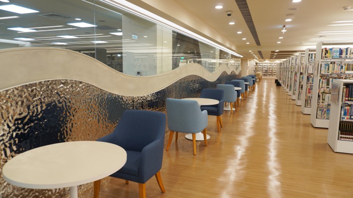 總館一般書區2_0.JPG