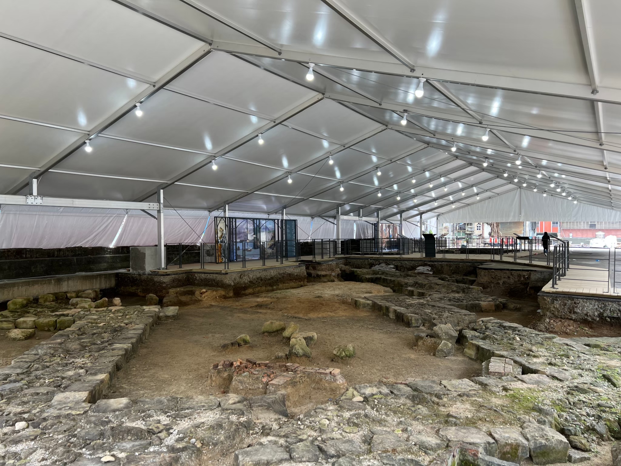 西班牙諸聖教堂考古遺址-內部整體